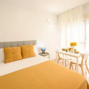 Pinzon 2, Center By 10tosea Fuengirola